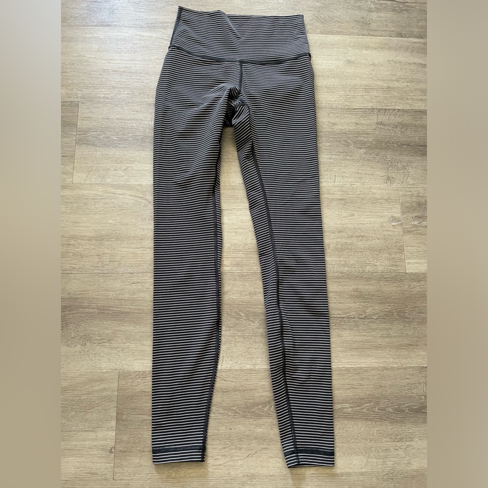 Lulu Wunder Under Leggings